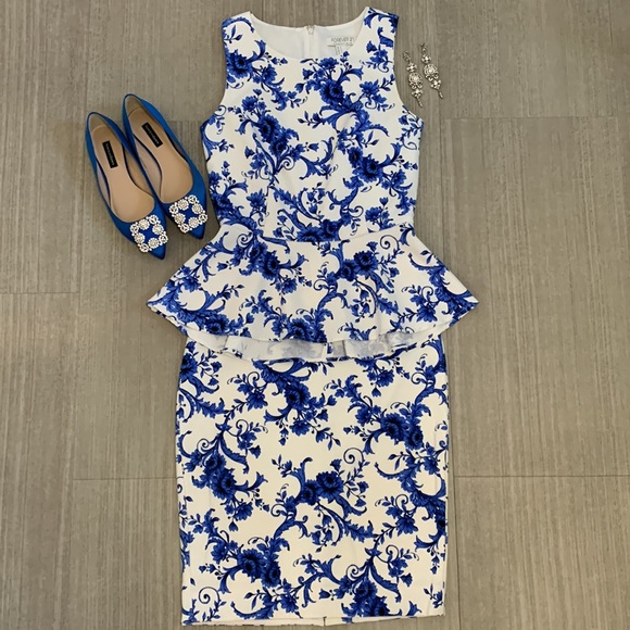 FOREVER 21 blue & white paisley set - Picture 15 of 15